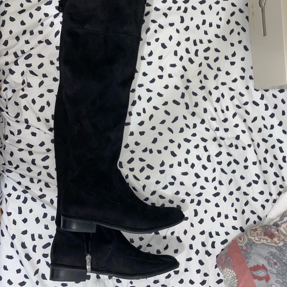Can Knee high boots